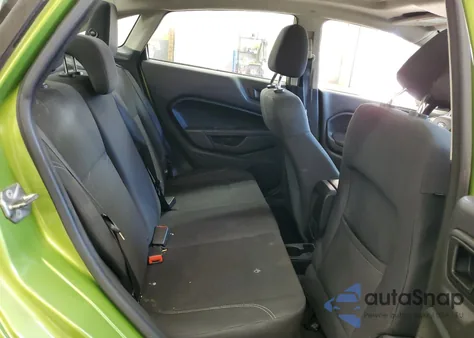 2019 Ford Fiesta Se z USA, uszkodzony, nr VIN 3FADP4BJ7KM120720